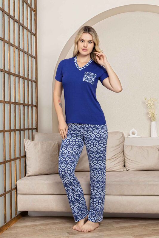 Etnik Desenli Kadın Pijama Takımı - Saks Mavi V Yaka Kısa Kollu Likralı Kumaş