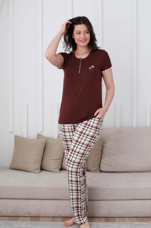 Ekoseli Kadın Pijama Takımı - Kahverengi Nakışlı Likralı Kısa Kollu